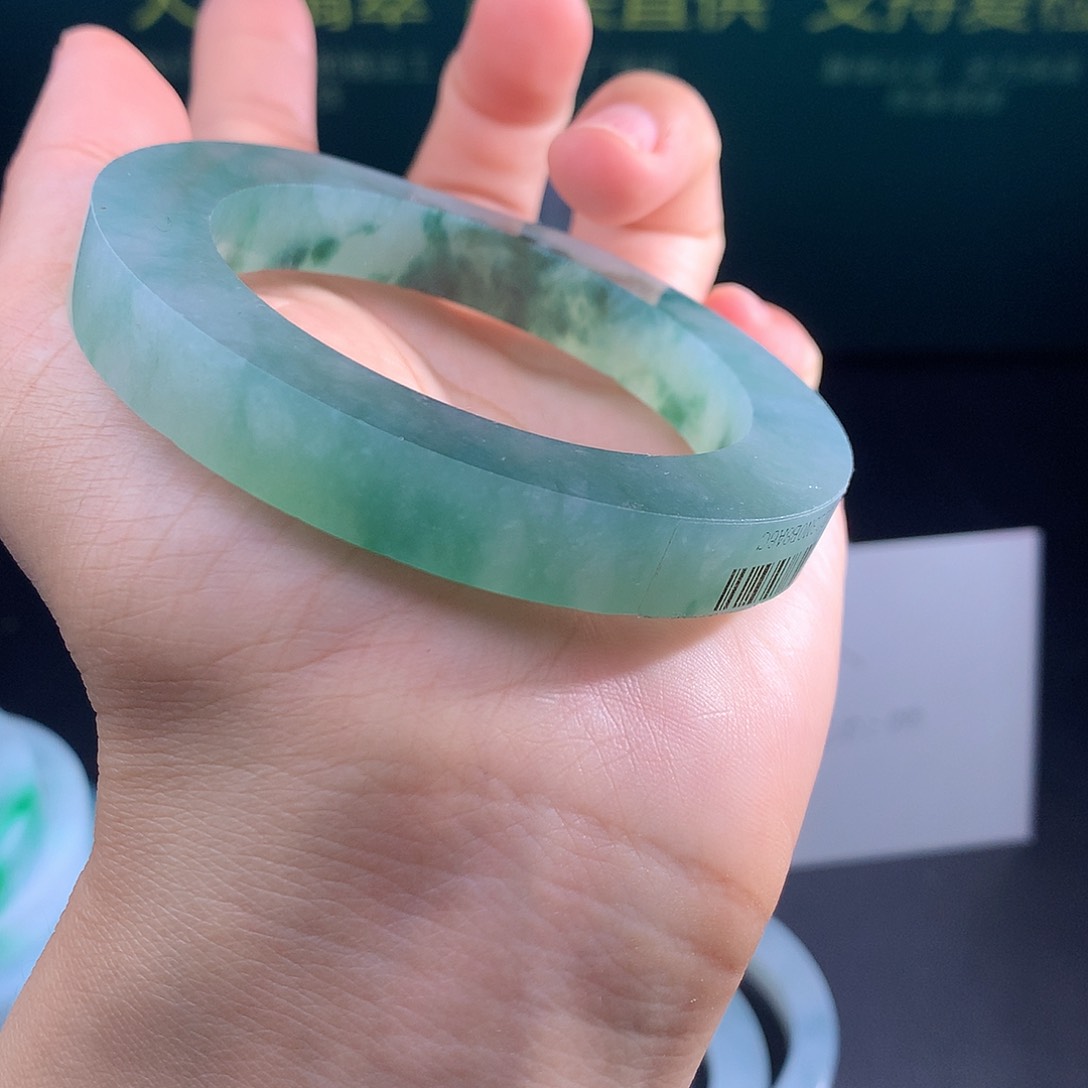 定制翡翠手镯未镶嵌