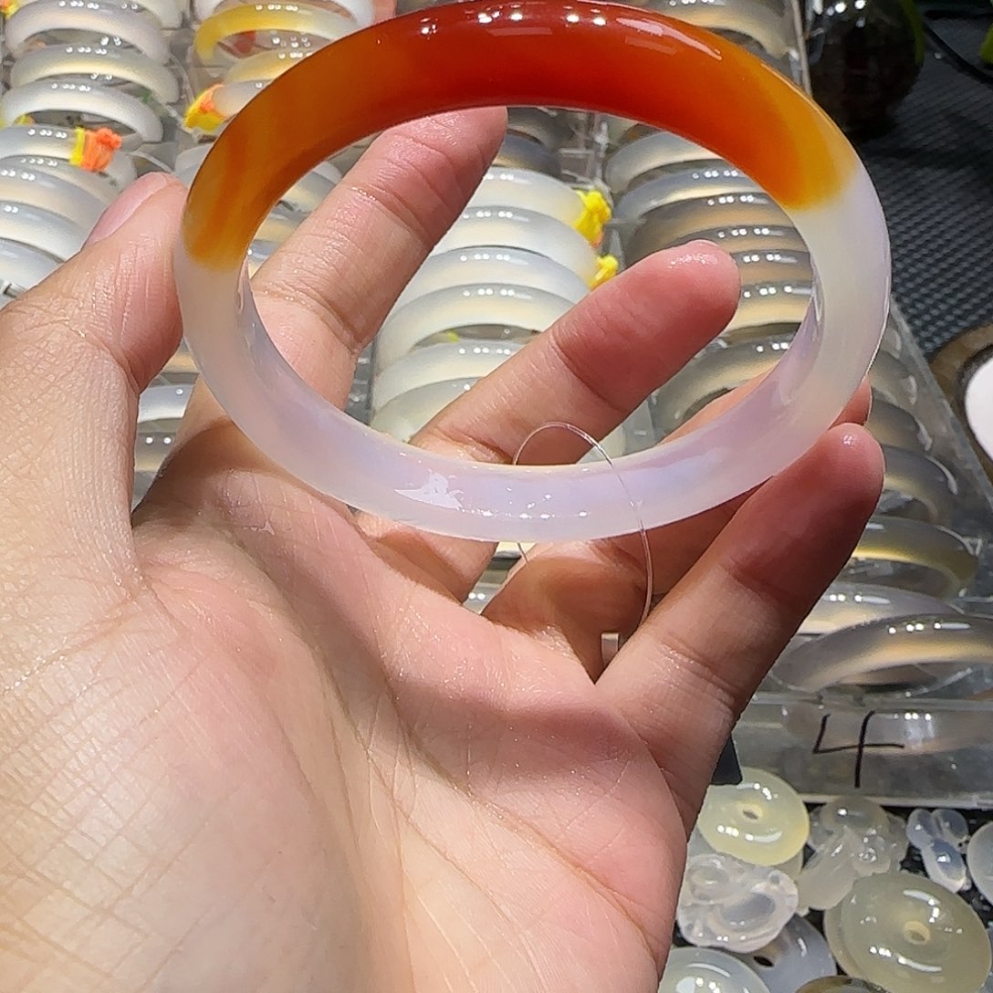 玛瑙/玉髓未镶嵌手镯59雾