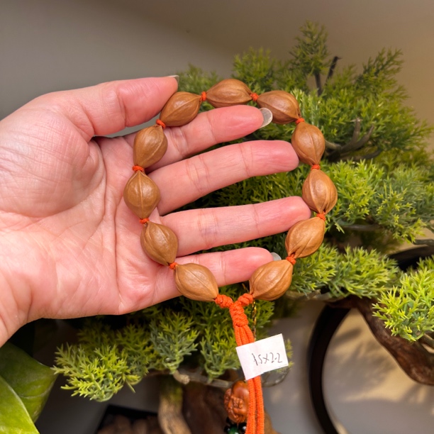 梅林铁核三面佛1.5-22的橄榄核手串