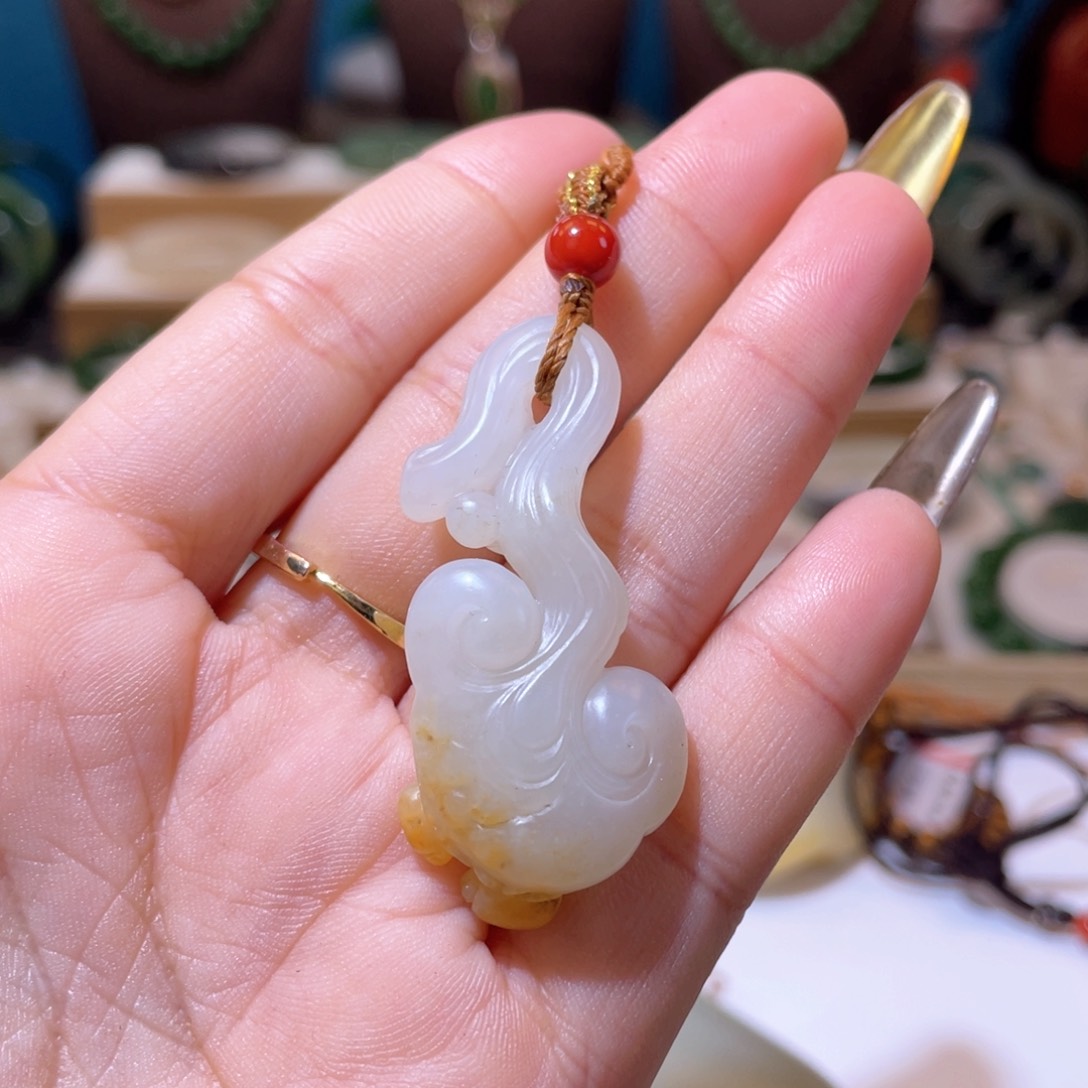 和田玉高品特色如意吊坠未镶嵌