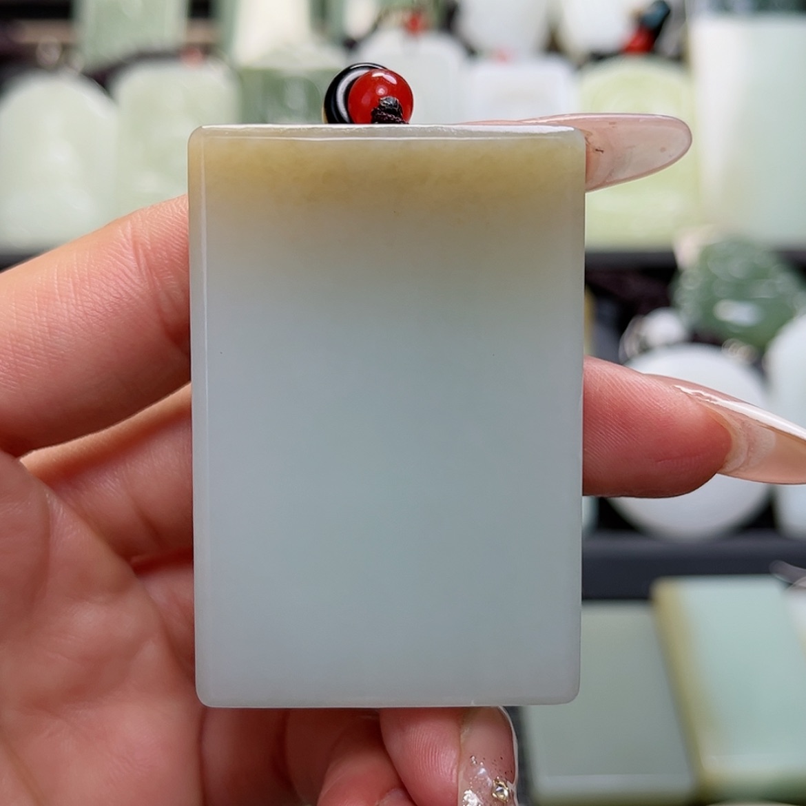 【闪购商品】颈饰未镶嵌和田玉F****d