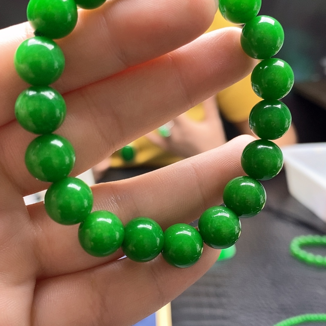 翡翠未镶嵌颈饰10米