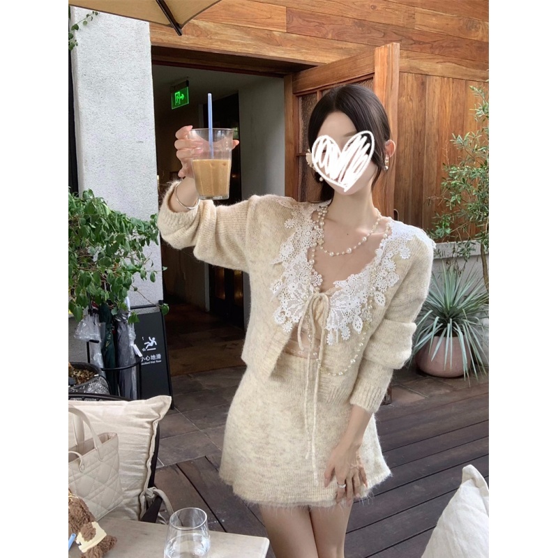【外套+半身裙】新款温柔气质甜辣风花边拼接V领系带毛衣套装女