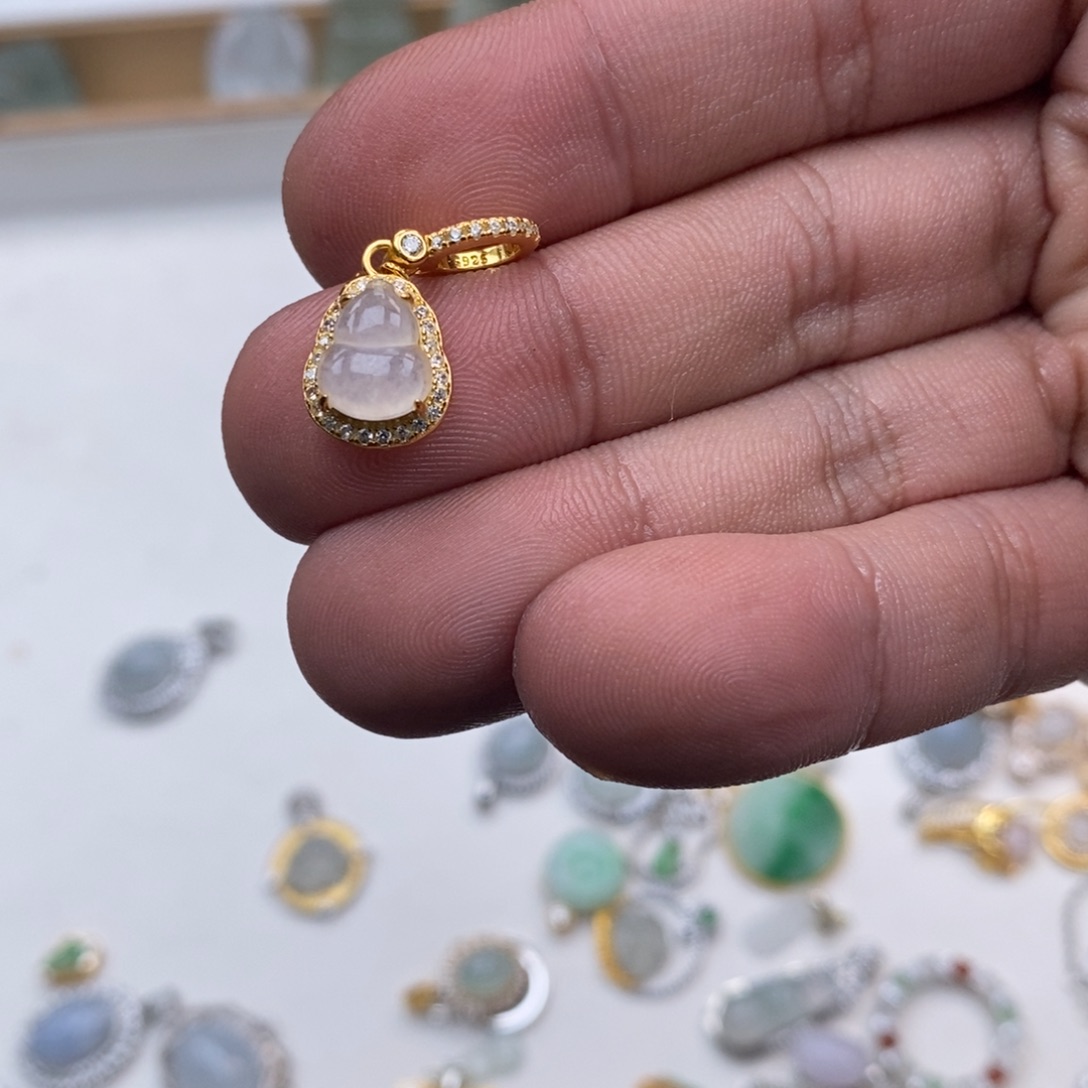 翡翠未镶嵌手链天然a货翡翠