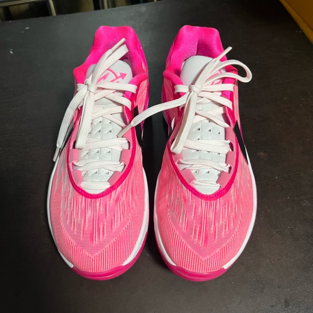 gt2白粉 44码无原盒 正品篮球鞋