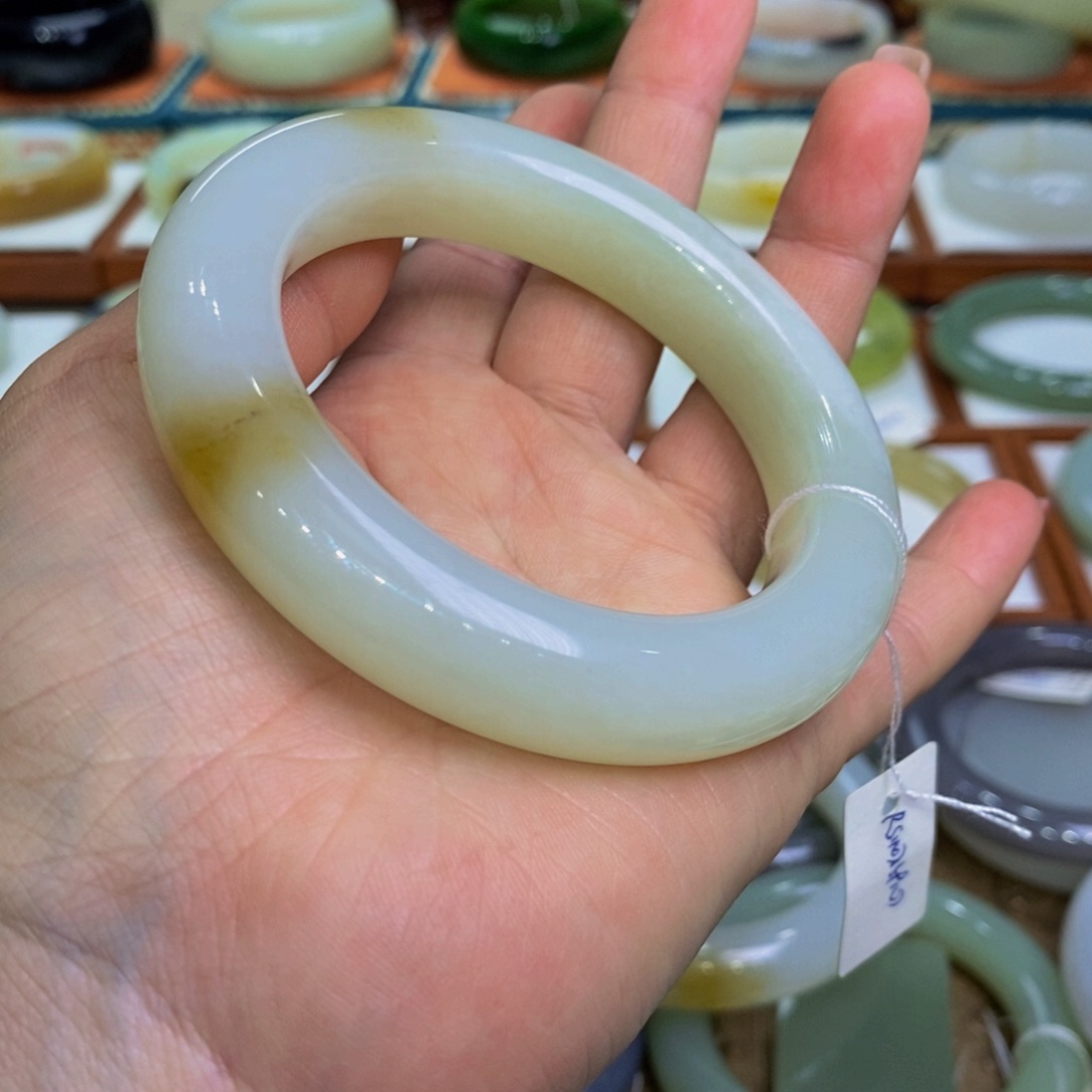 和田玉且末糖白58未镶嵌