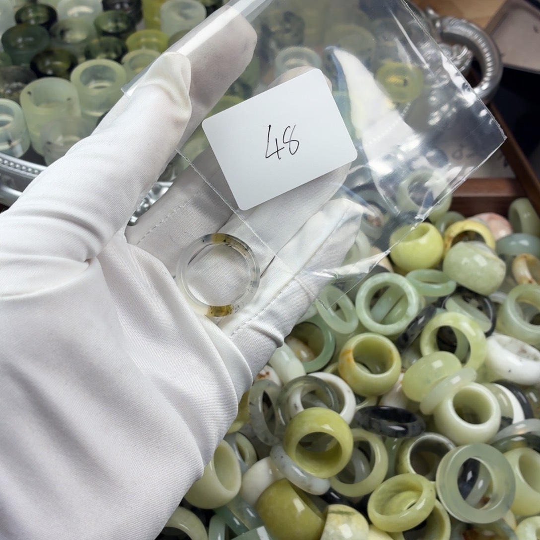 欣***成蛇纹石玉合金戒指