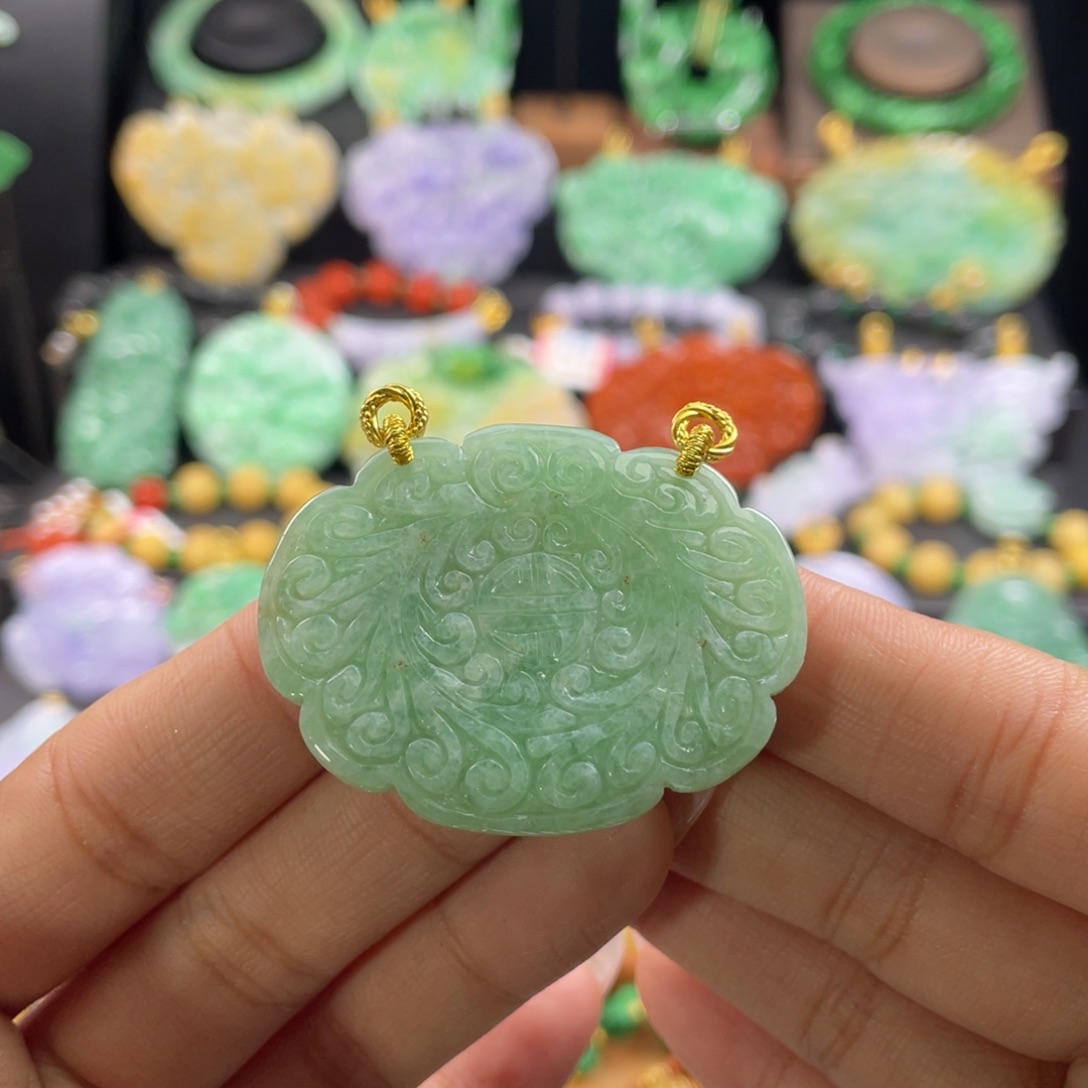 翡翠未镶嵌颈饰代编织