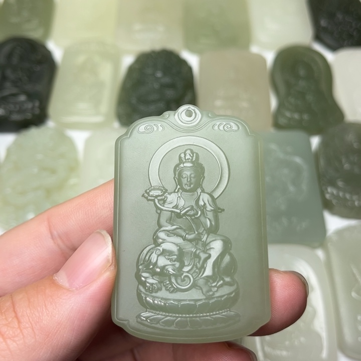 和田玉颈饰未镶嵌哆*