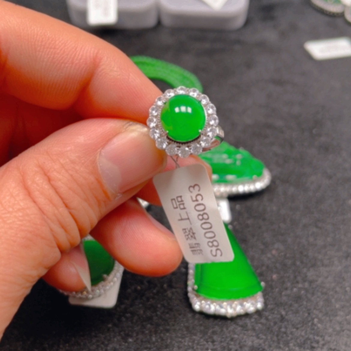 【闪购商品】翡翠颈饰银S925镶嵌戒指