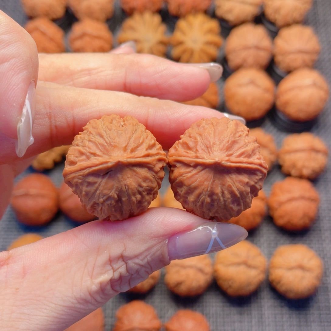 啦***达把件文玩核桃蜜桃