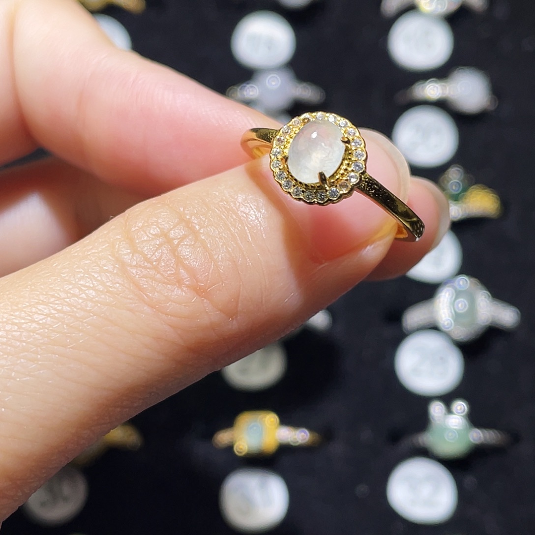 翡翠未镶嵌戒指戒指