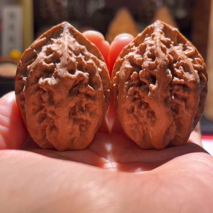 文玩核桃吊坠火焰金尊27