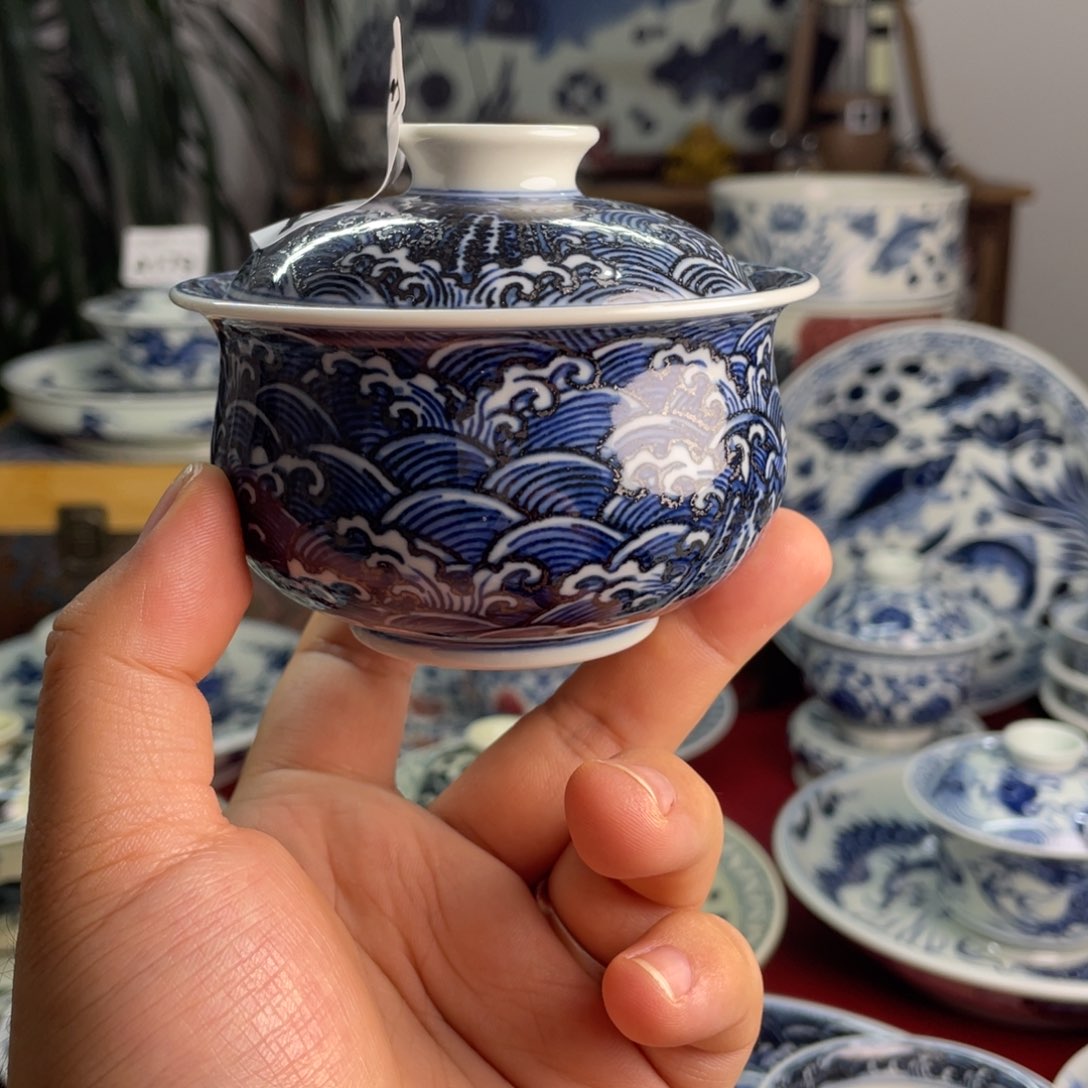 青花江崖海水盖碗微瑕