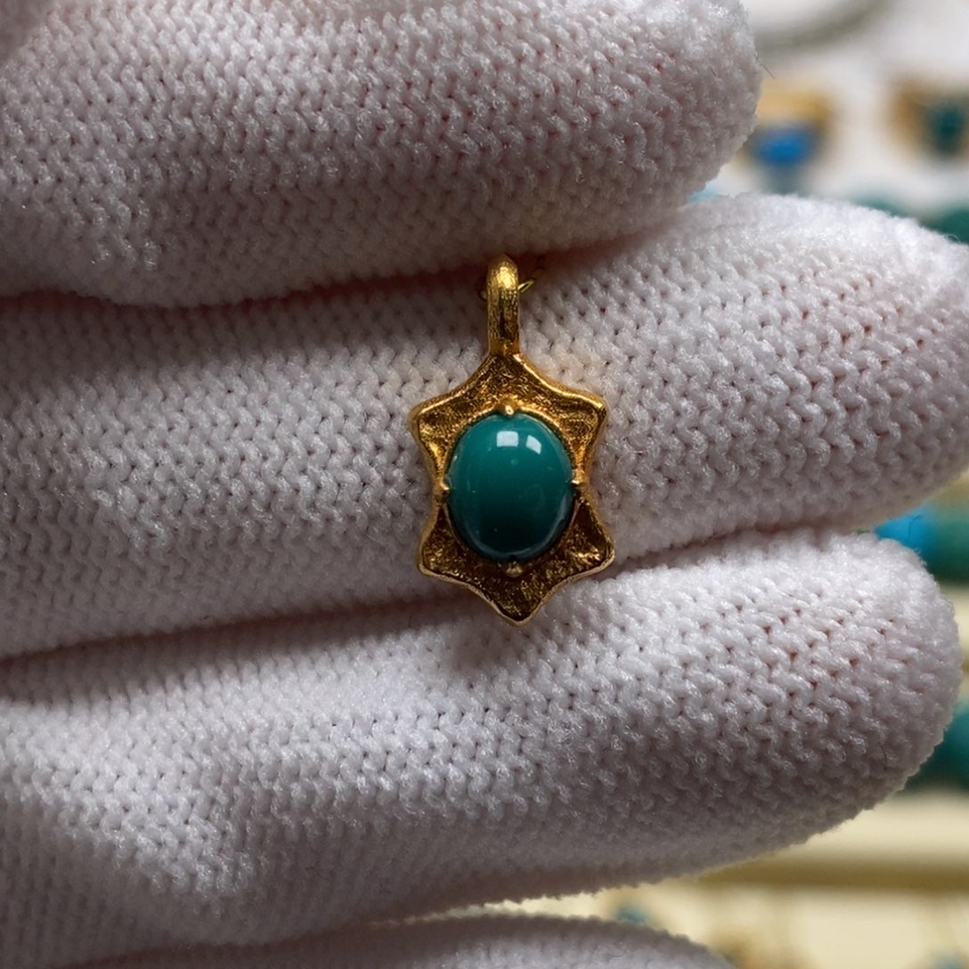 绿松石18K金镶嵌珠宝奇石839