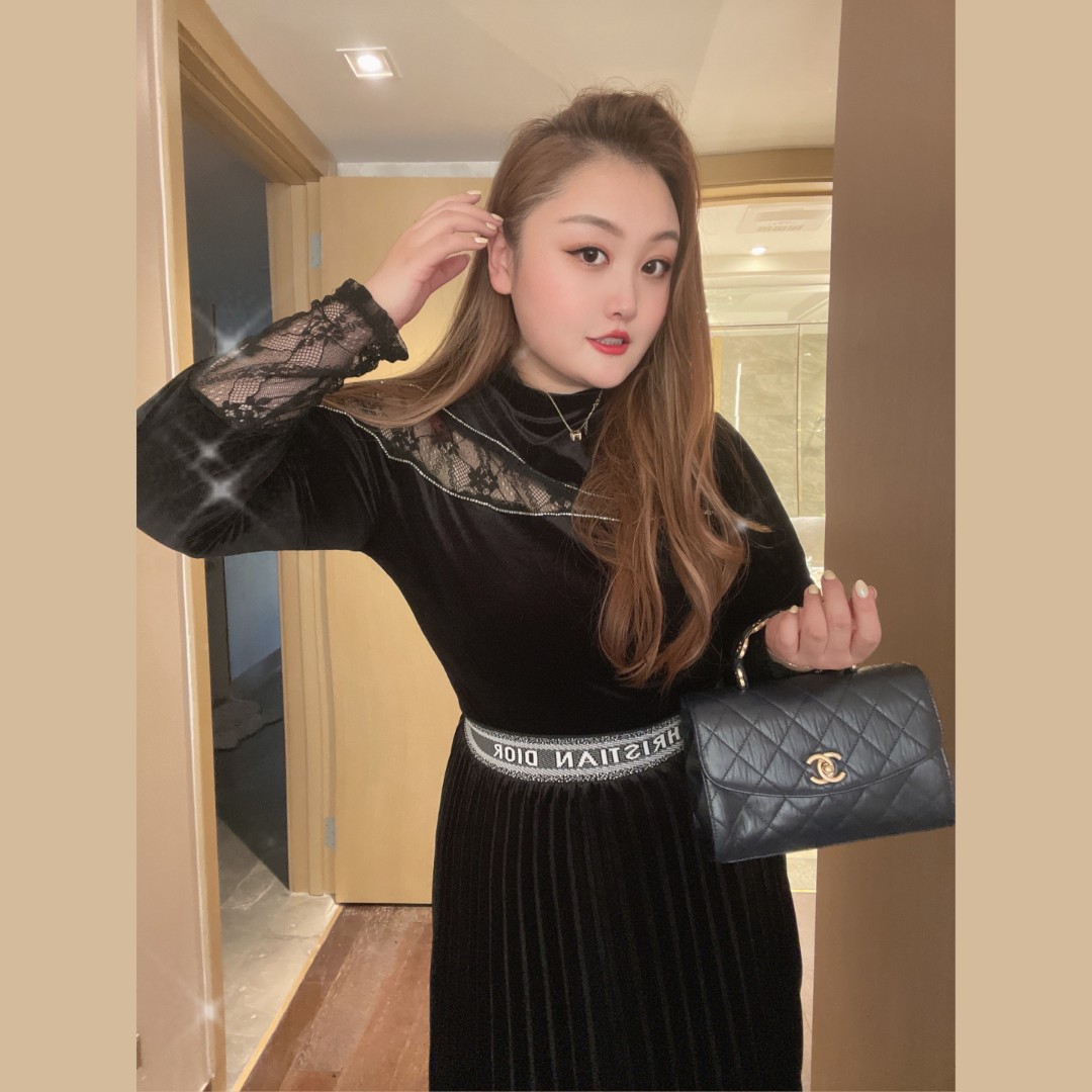 【钻石家大码】设计感丝绒上衣胖mm显瘦性感打底 DCY2105