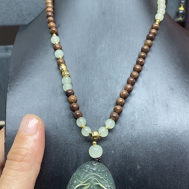 未镶嵌岫玉吊坠吊坠