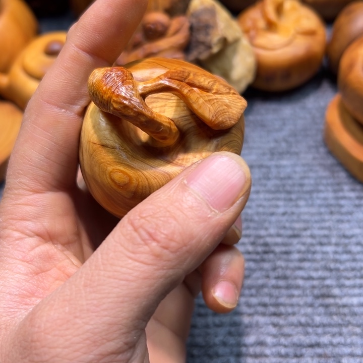柏木（崖柏）陈化老料手串把件 