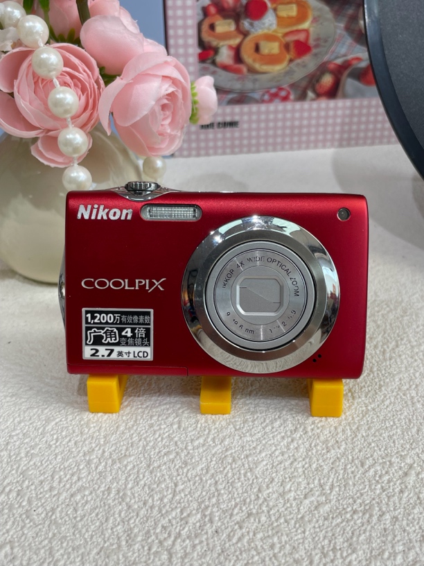 95新 Nikon/尼康 s3000 1200w像素4倍光学变焦