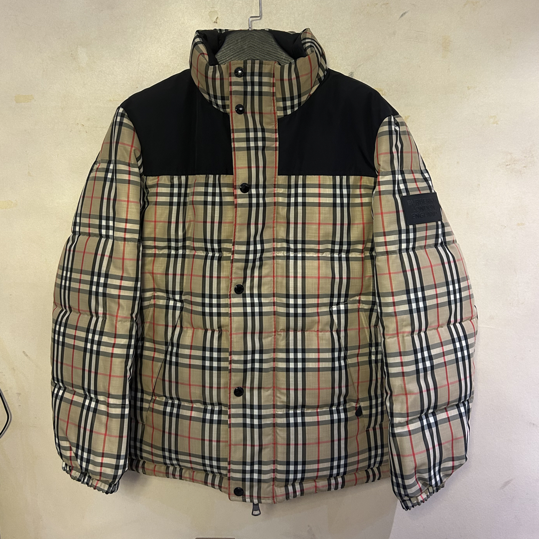 未使用 BURBERRY/博柏利 1228巴宝莉双面logo立领羽绒服/L/全新