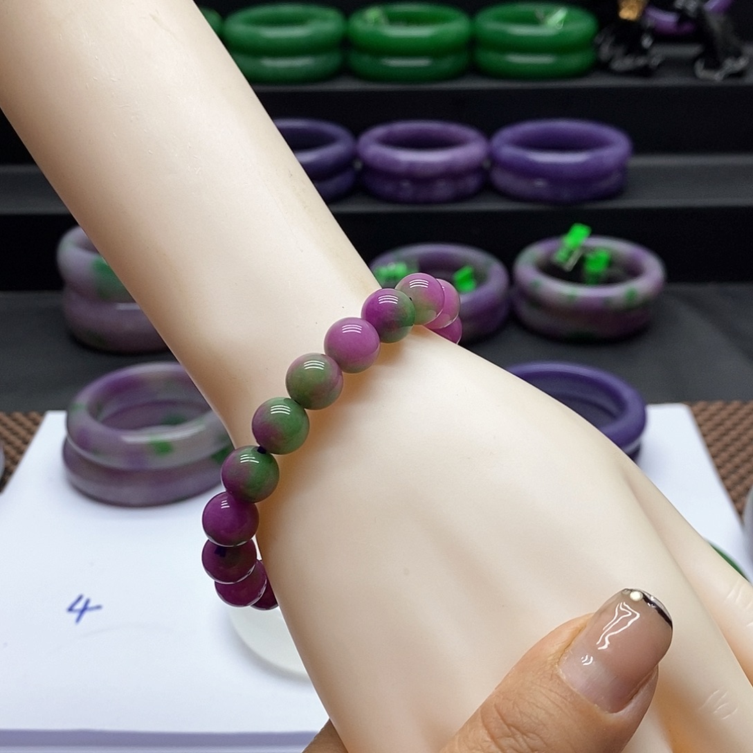 未镶嵌石英质玉（佘太翠）珠宝奇石