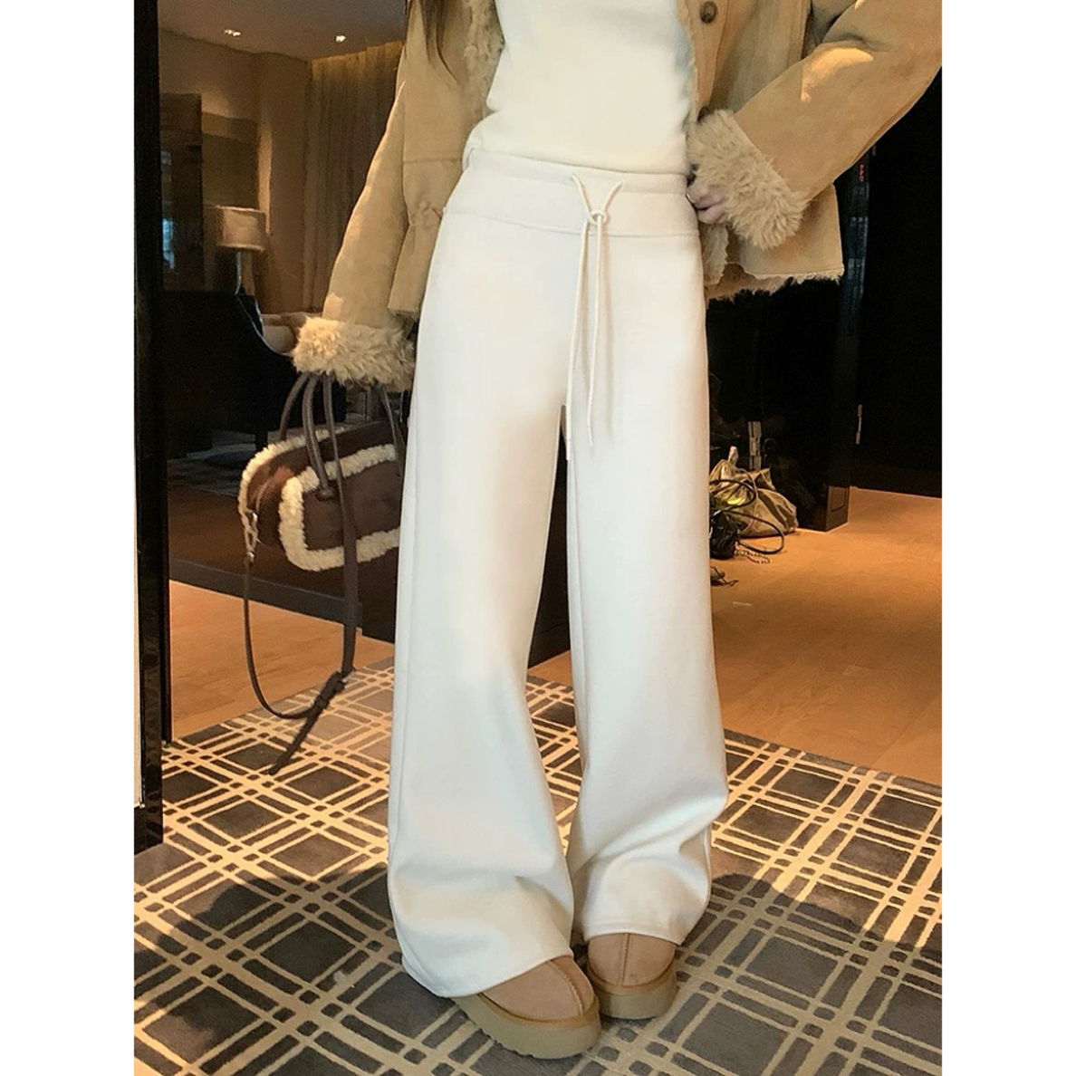 饺子@J6092 加绒～没口袋 韩系休闲时尚显瘦百搭长裤 （裤长101）