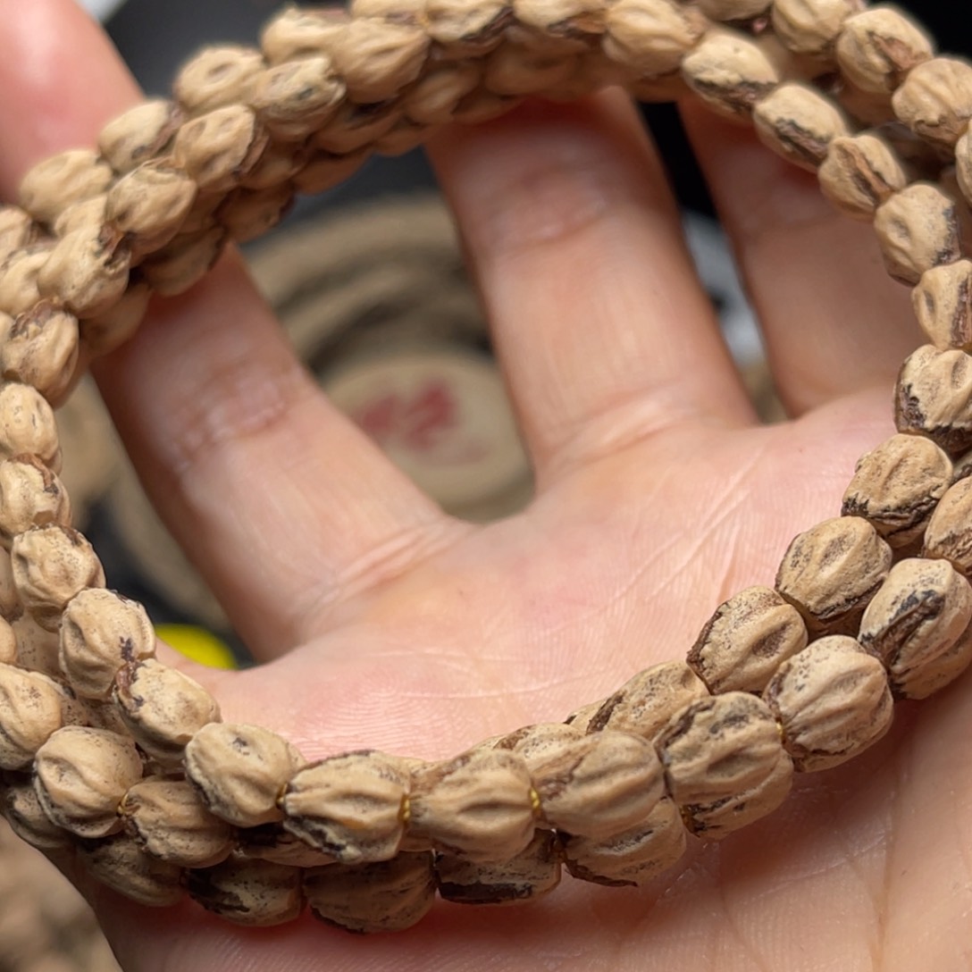 柏香籽/百香籽手串M****m