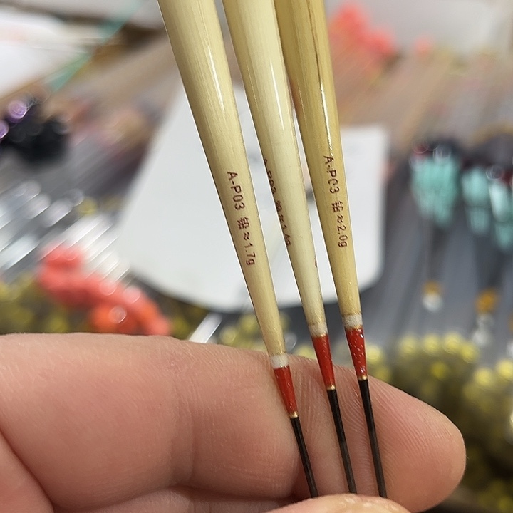 复合材质湘卢p03芦苇漂1.4，1.7，2.0克各一支