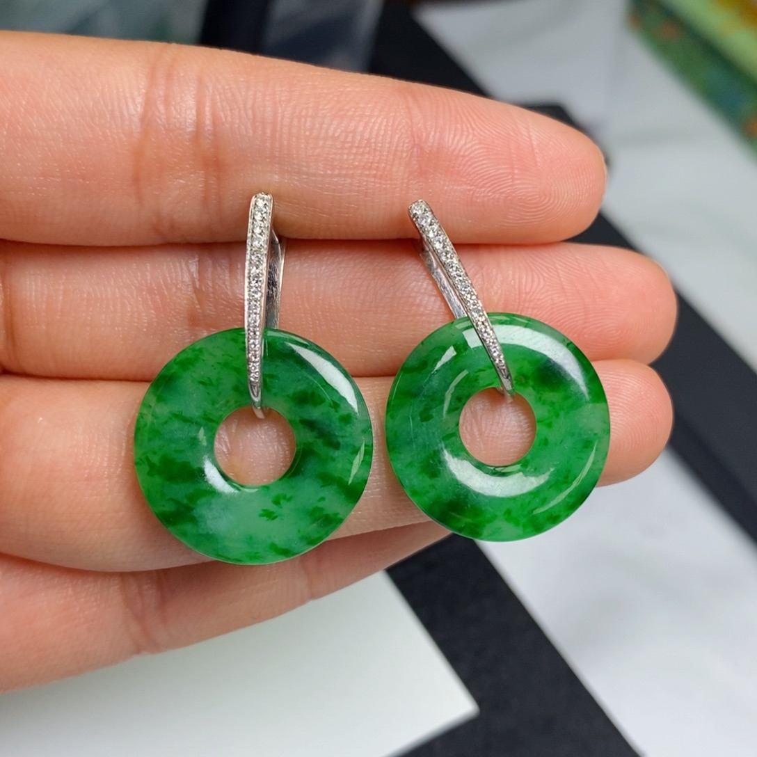 翡翠耳饰18K金镶嵌设计款甜甜圈耳包