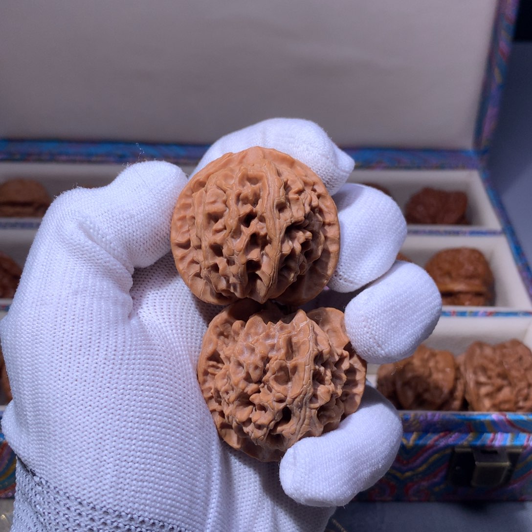 文玩核桃把件涂*苹果