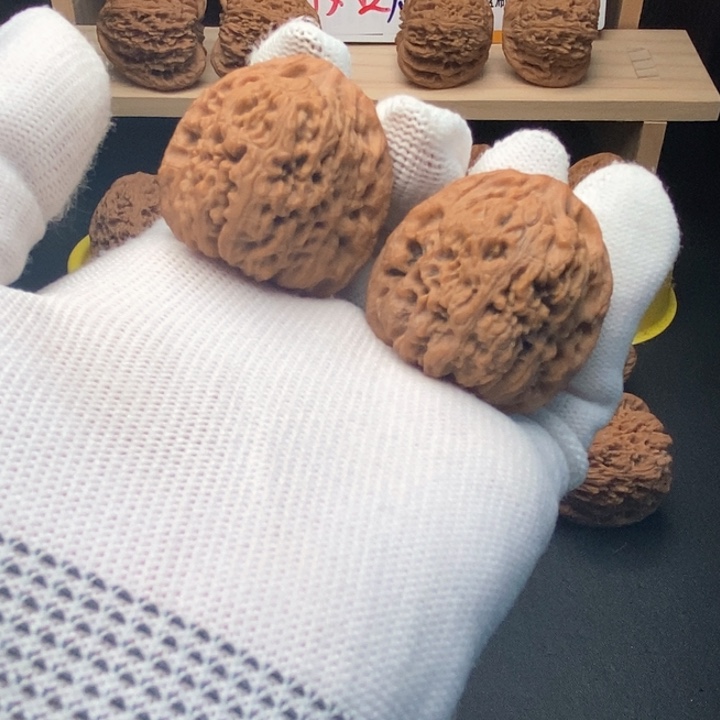 文玩核桃吊坠三角拉丝福利