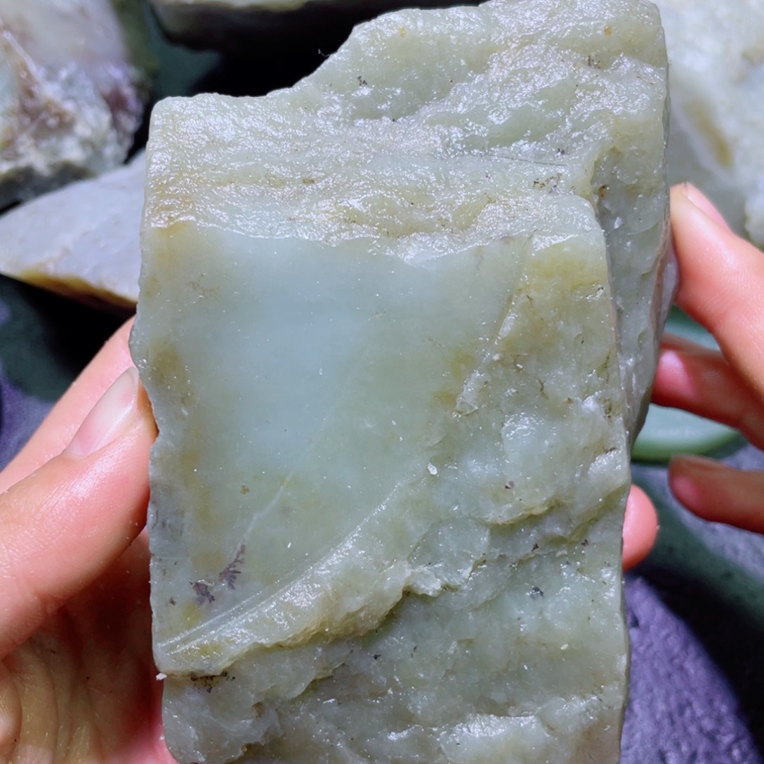 和田玉未镶嵌珠宝半成品