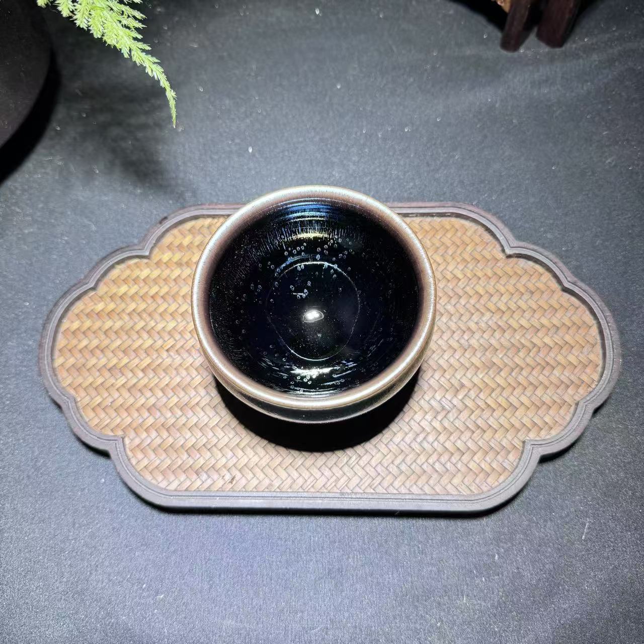 精美建盏一只（微瑕）