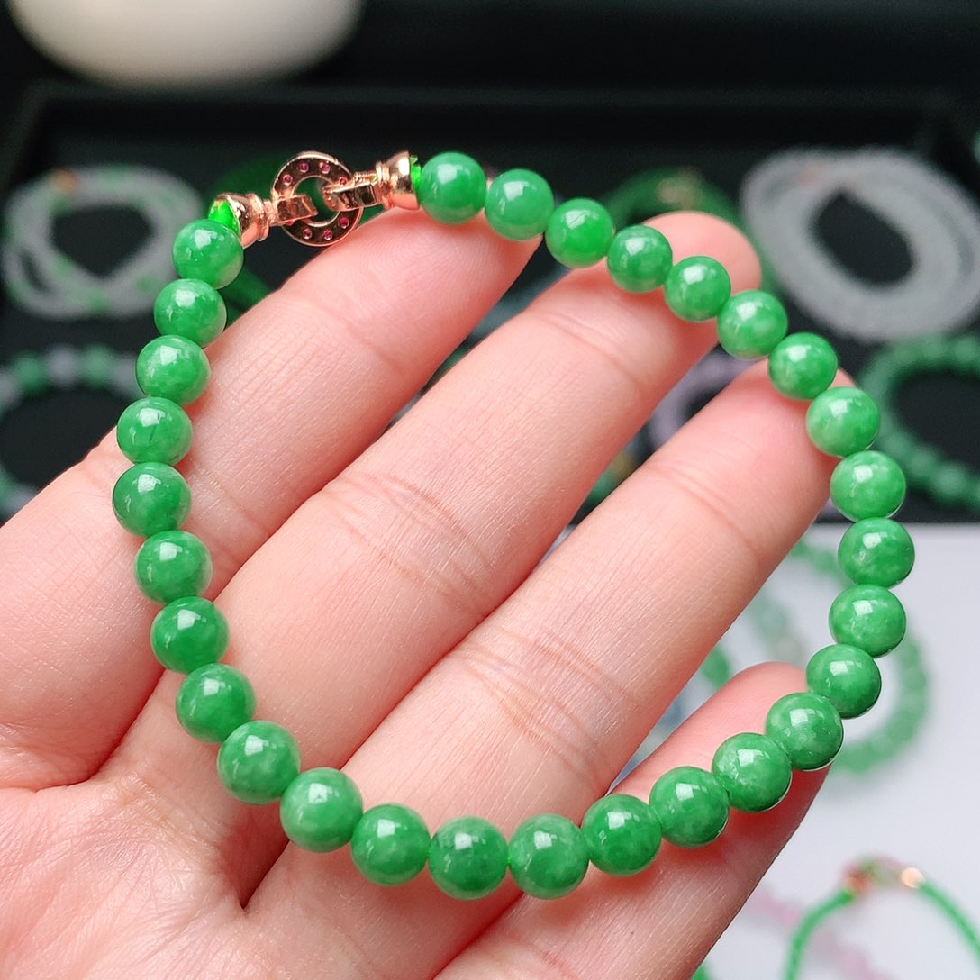 翡翠手链未镶嵌翡翠