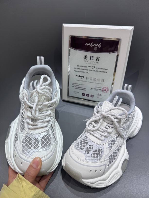 玛莎玛索26-1夏季透网女款老爹鞋