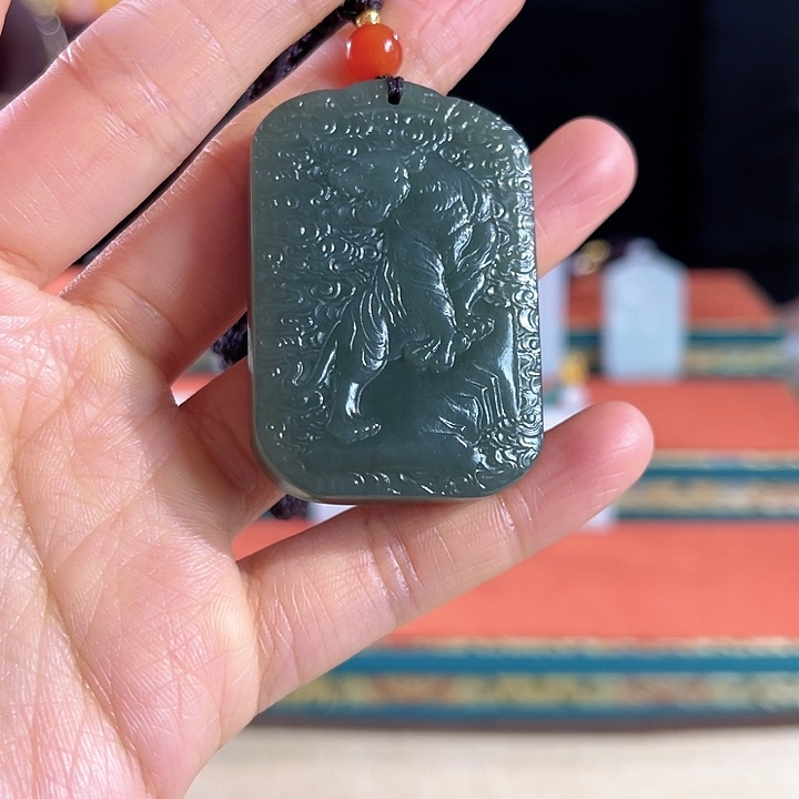 和田玉吊坠未镶嵌