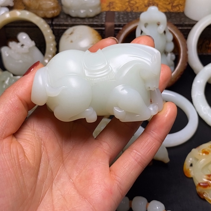 和田玉未镶嵌把件泓****2