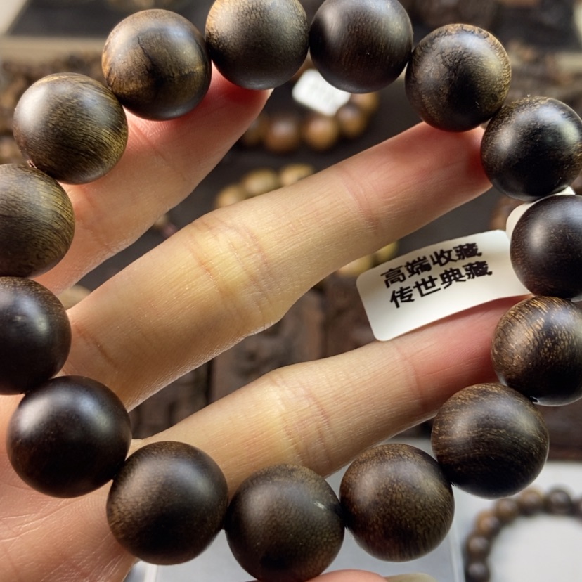 【闪购商品】手串沉香顺**计越南留疤白棋