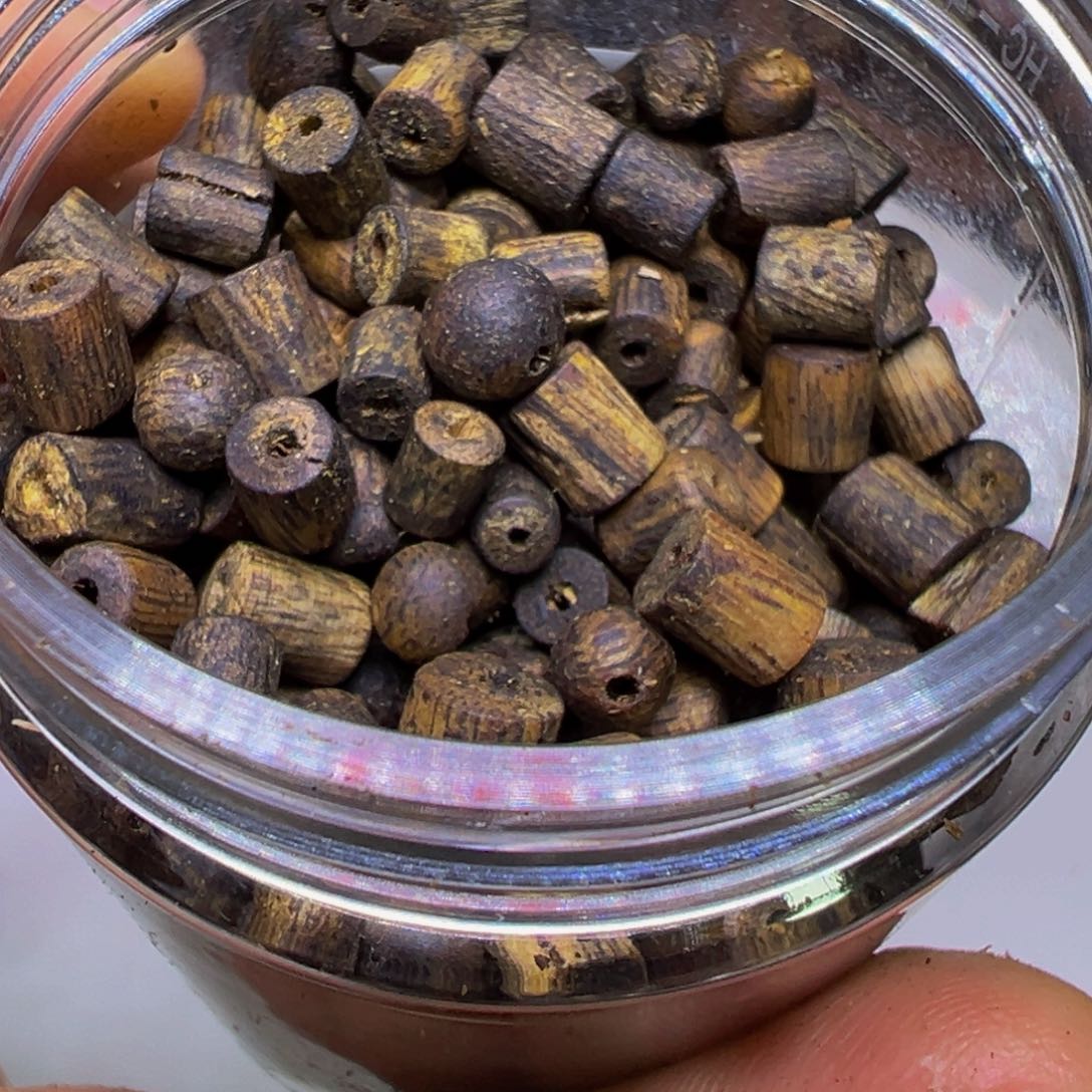 俞***九线香黑棋散珠熏香料50克一份