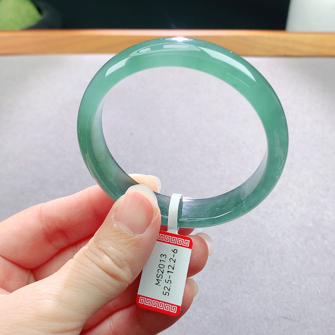 未镶嵌手镯翡翠天然翡翠手镯a货