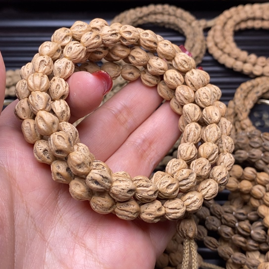 柏香籽/百香籽吊坠猫****?