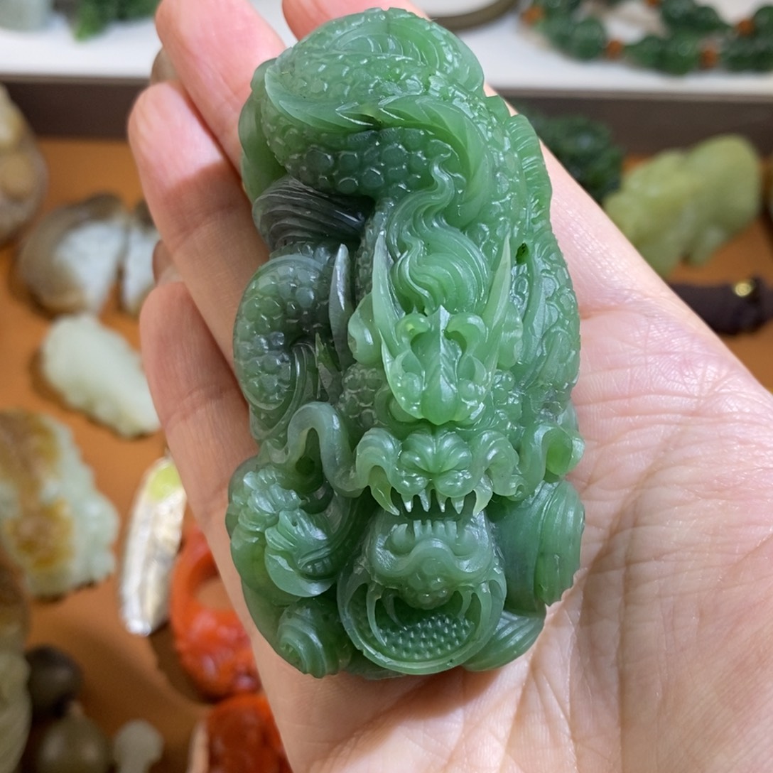 和田玉颈饰未镶嵌龙*雨定制