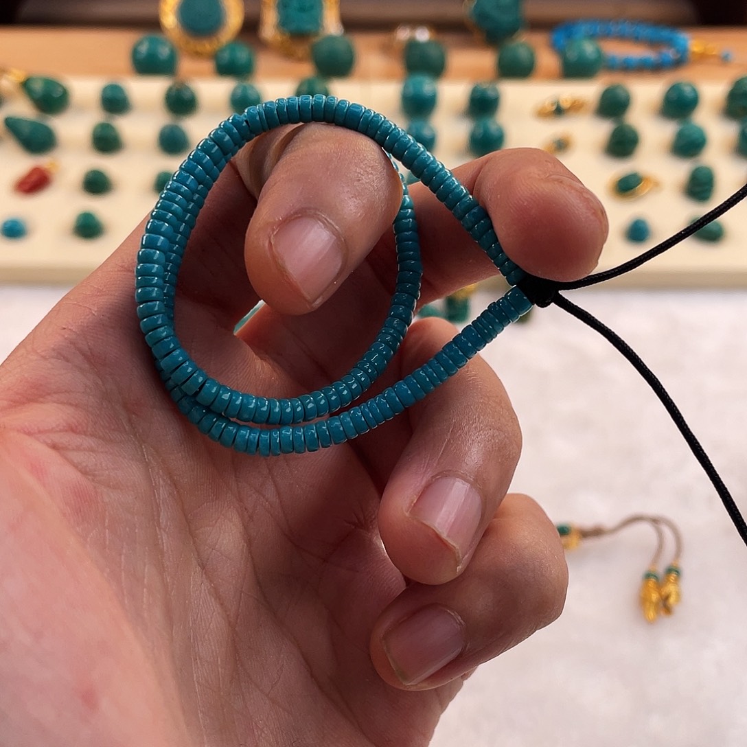 绿松石未镶嵌耳饰