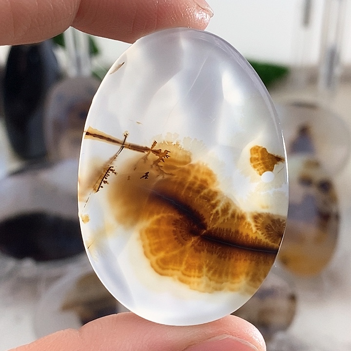 玛瑙/玉髓颈饰未镶嵌