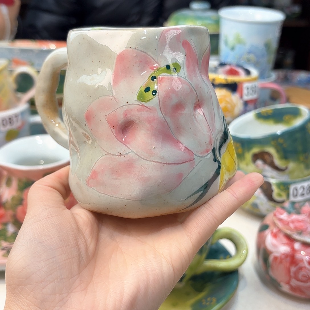 瓷片兔兔好可爱呀打