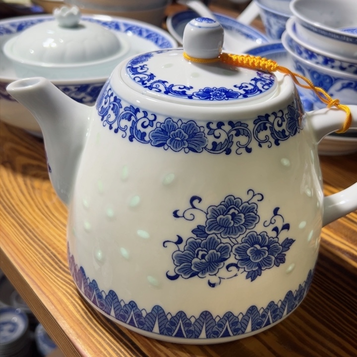 碗青花玲珑牡丹茶壶1.5升