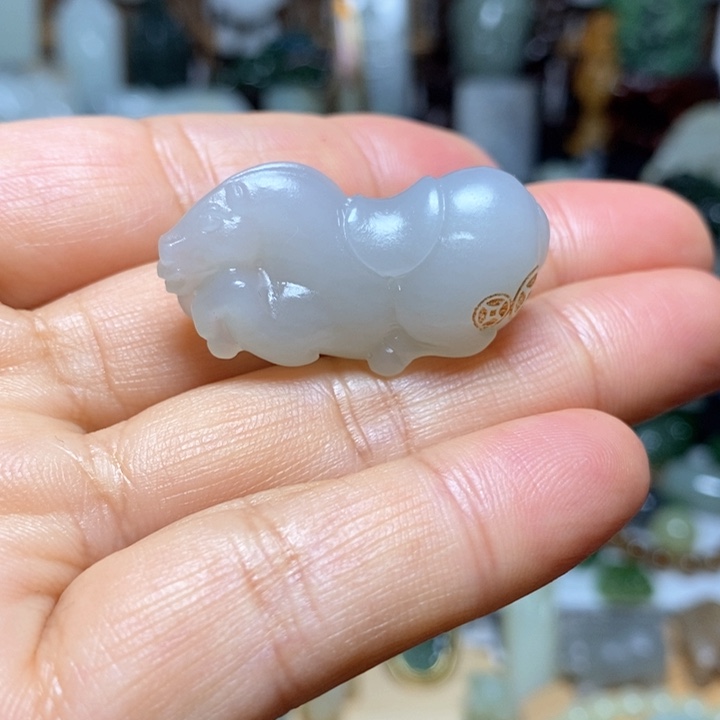 威***和田玉未镶嵌颈饰