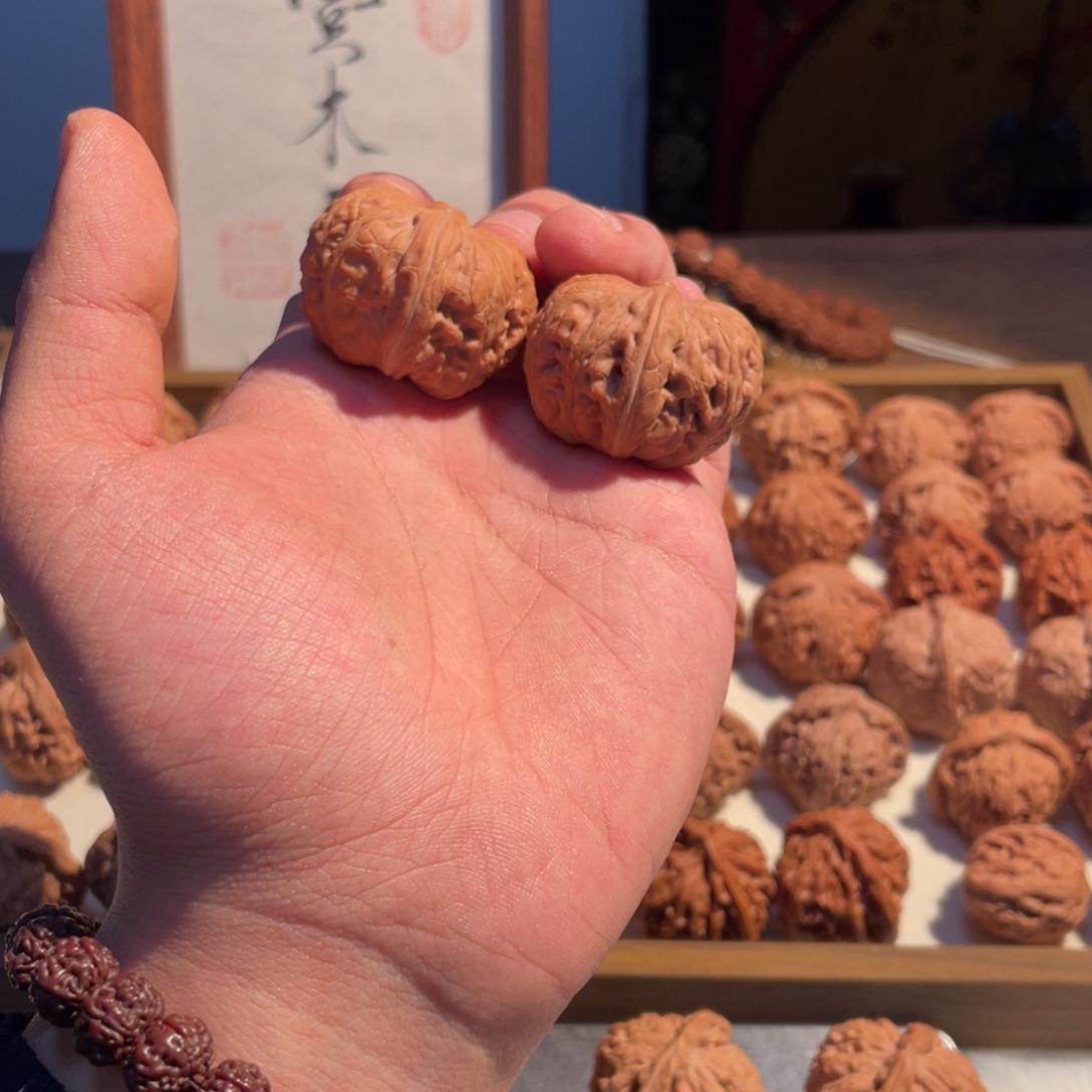 高***在元宝文玩核桃22222