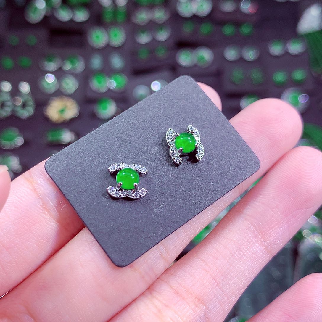 翡翠未镶嵌颈饰天然