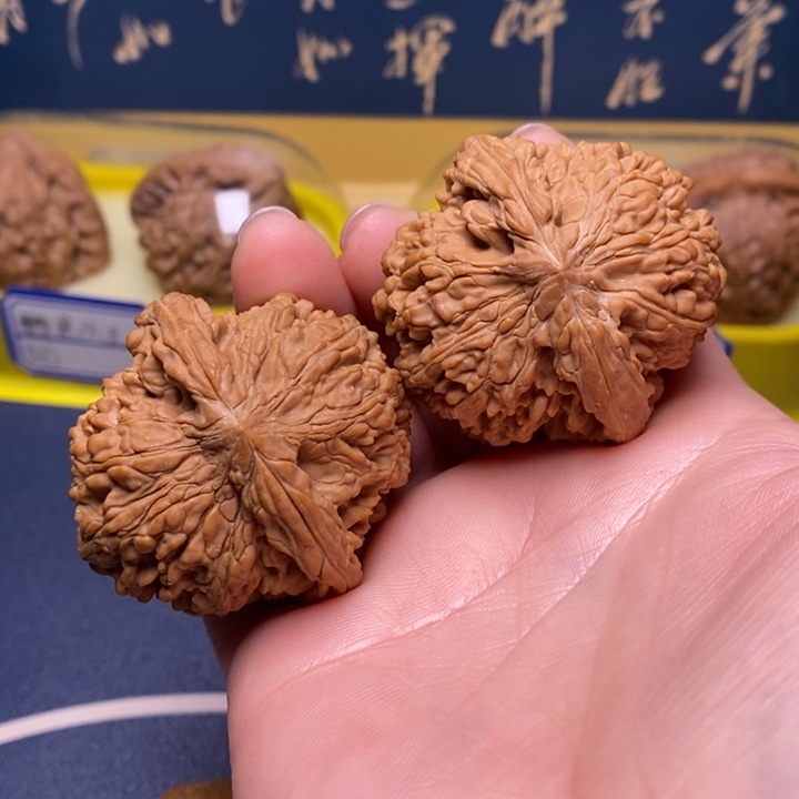 文玩核桃吊坠42满天星全品